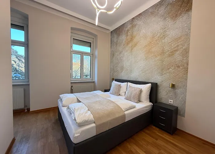 Apartman Convenient Near U6 - Fast Access