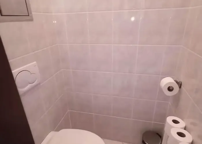 Convenient Near U6 - Fast Access Apartman *