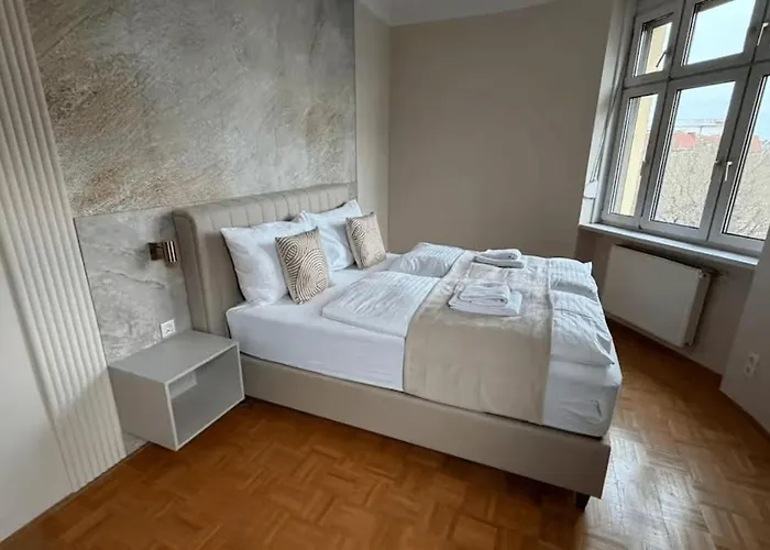 Convenient Near U6 - Fast Access Apartman Bécs
