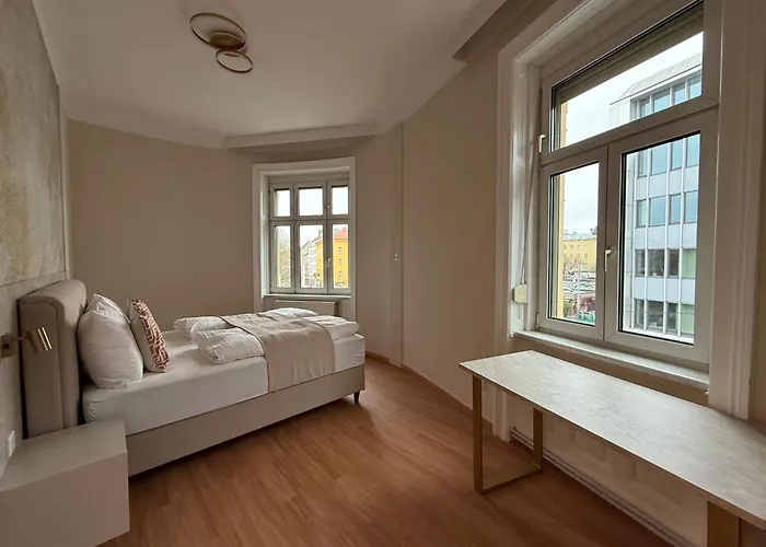 Apartman Convenient Near U6 - Fast Access *
