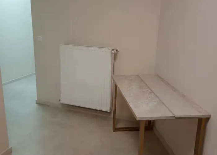 Convenient Near U6 - Fast Access Apartman