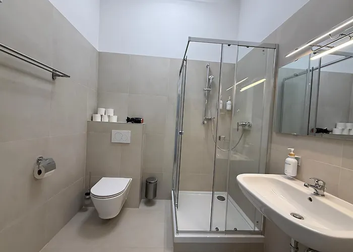 Convenient Near U6 - Fast Access * Bécs