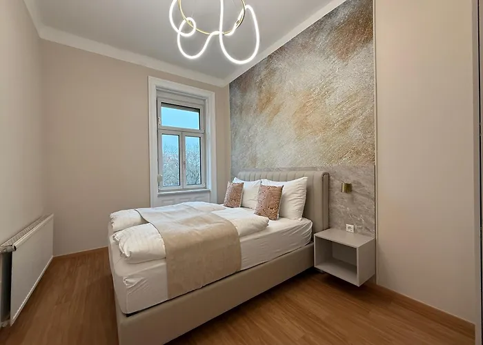 Apartman Convenient Near U6 - Fast Access