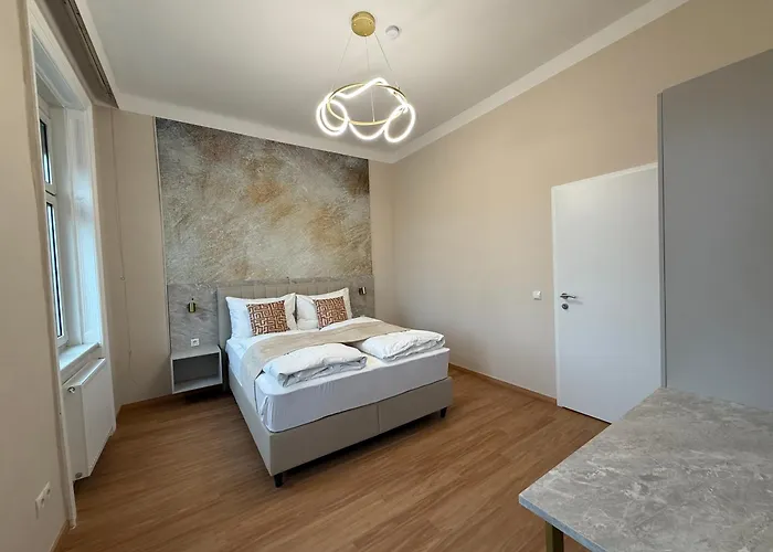 Convenient Near U6 - Fast Access Apartman
